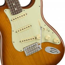 Fender American Performer Stratocaster RW Honey Burst