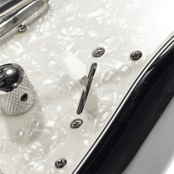 Schecter Traditional R66 Elite Modern HSS Rosewood Fingerboard 3 Tone Sunburst