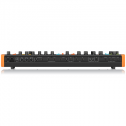 Behringer POLY D