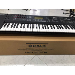 Yamaha MOXF6 - Usato