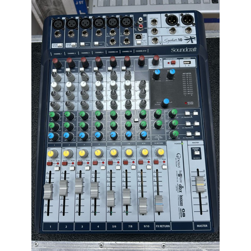 Soundcraft Signature 10 Usato