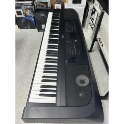 Yamaha DGX-670 Usata