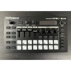 Roland MC-101 Groovebox