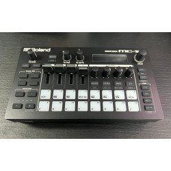 Roland MC-101 Groovebox
