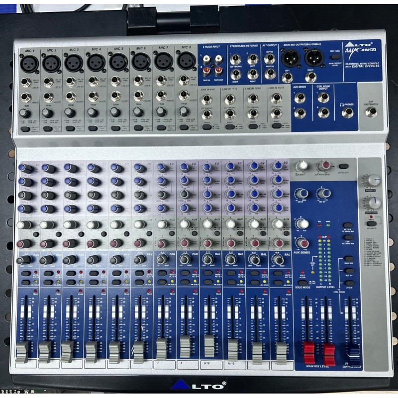 AMX Mixer - 220 FX Usato