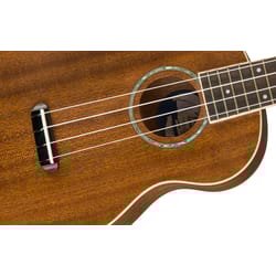 Fender Zuma Concert Ukulele Walnut Fingerboard Natural
