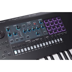 Roland Fantom 8
