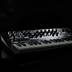 Korg Minilogue XD