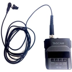 Tascam DR 10L Registratore Portatile con Mic Lavalier