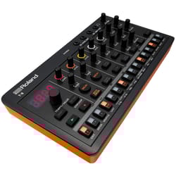 Roland T-8 Beat Machine Aira Compact