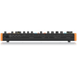Behringer POLY D