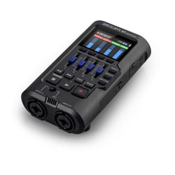 Zoom R4
