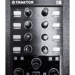 NATIVE INSTRUMENTS TRAKTOR X1 MK2 + BAG USATO