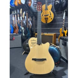 Godin Multiac Nylon Deluxe...