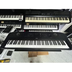 Yamaha DGX-670 Usata