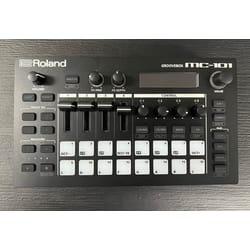 Roland MC-101 Groovebox
