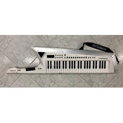 AX Edge Roland White