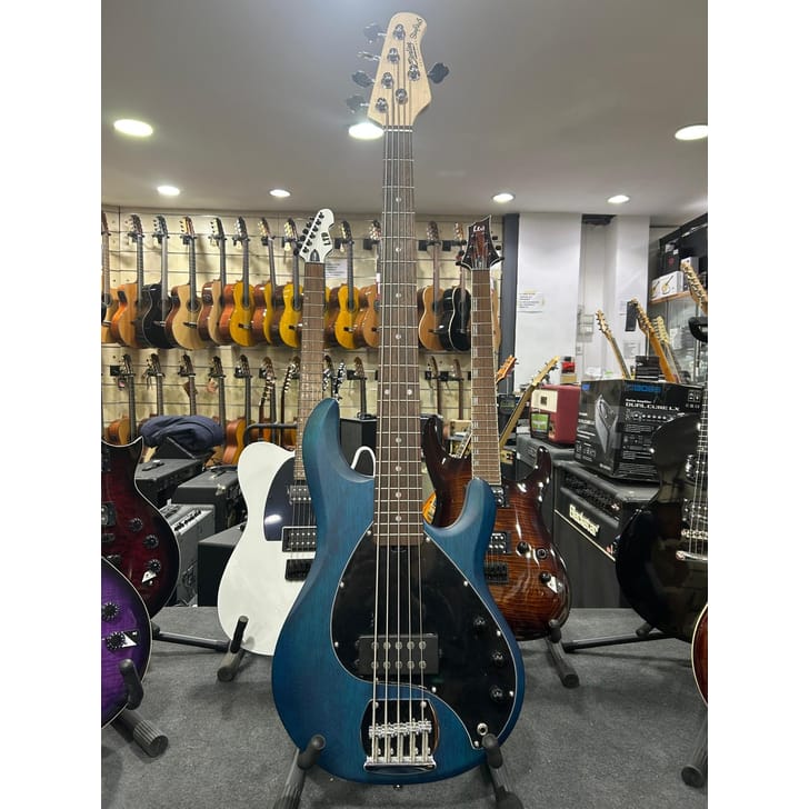 Sterling By Music Man Sub Series StingRay5 B-Stock