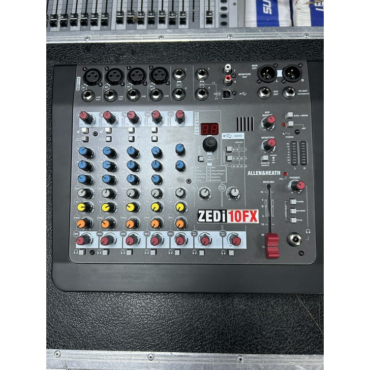 Allen & Heath Zedi10 Usato