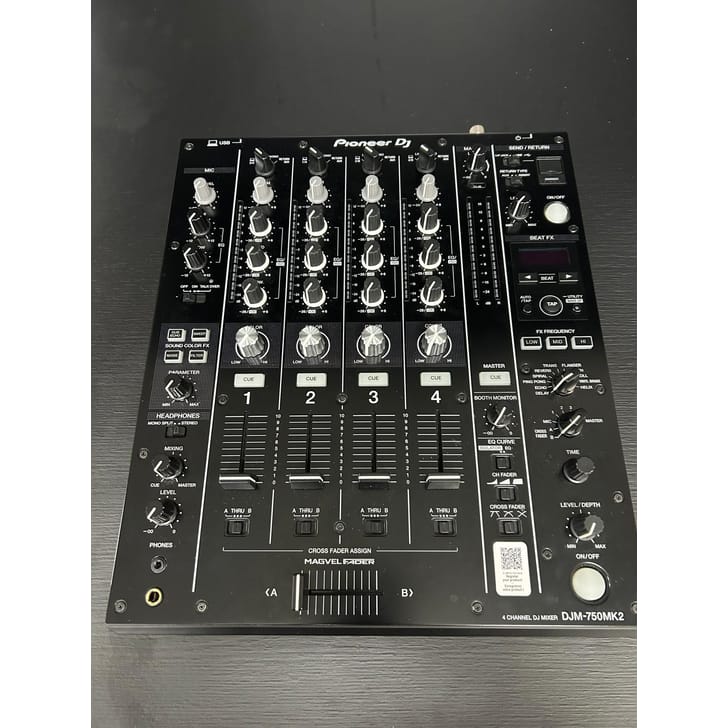 Pioneer DJM 750MK2 Usato