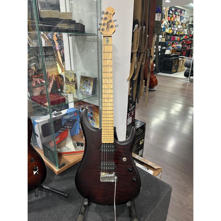 Sterling Petrucci Usato