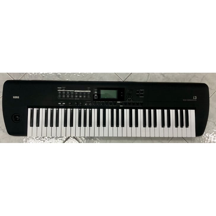 KORG i3 Black Usata